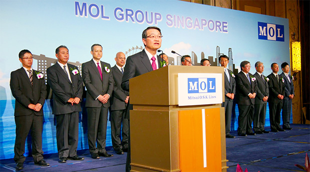 MOL President & CEO Junichiro Ikeda and managing directors of MOL group businesses in Singapore